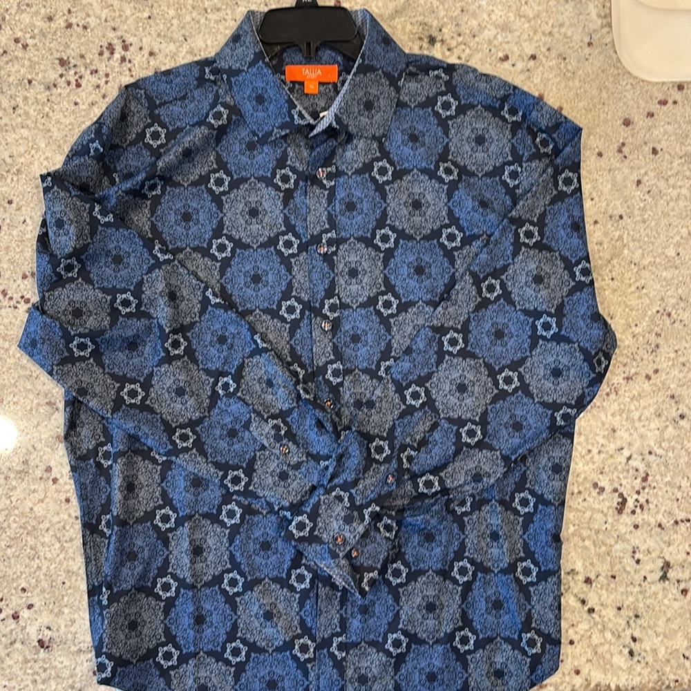 TALLIA Men’s Dress Shirt NWT